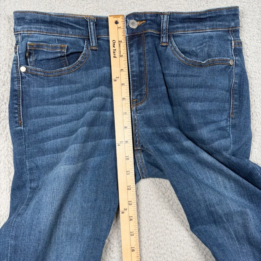 Judy Blue Straight Fit Medium Wash Whiskered Denim Jeans Womens 11/30